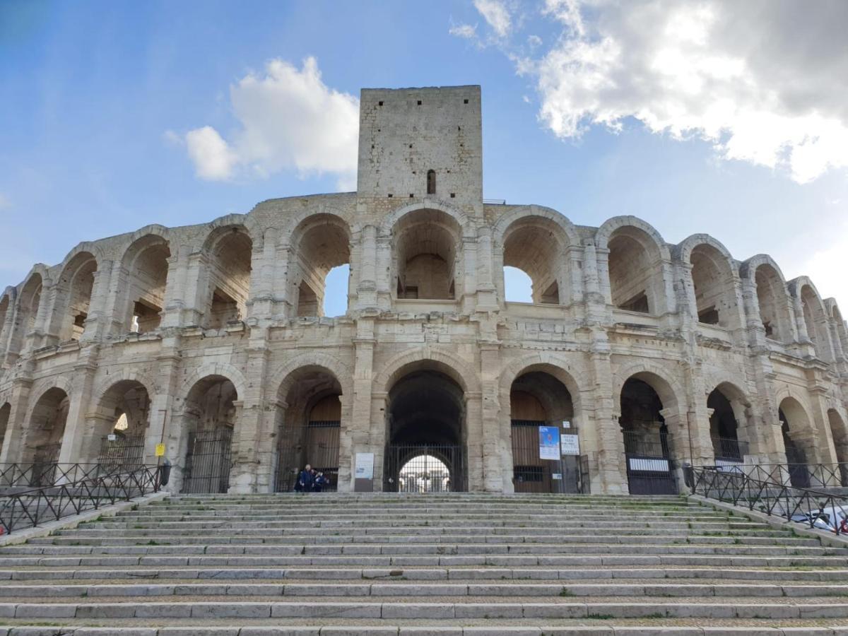 Appart Lumineux De L'Hotel De Ville Arles Exterior foto